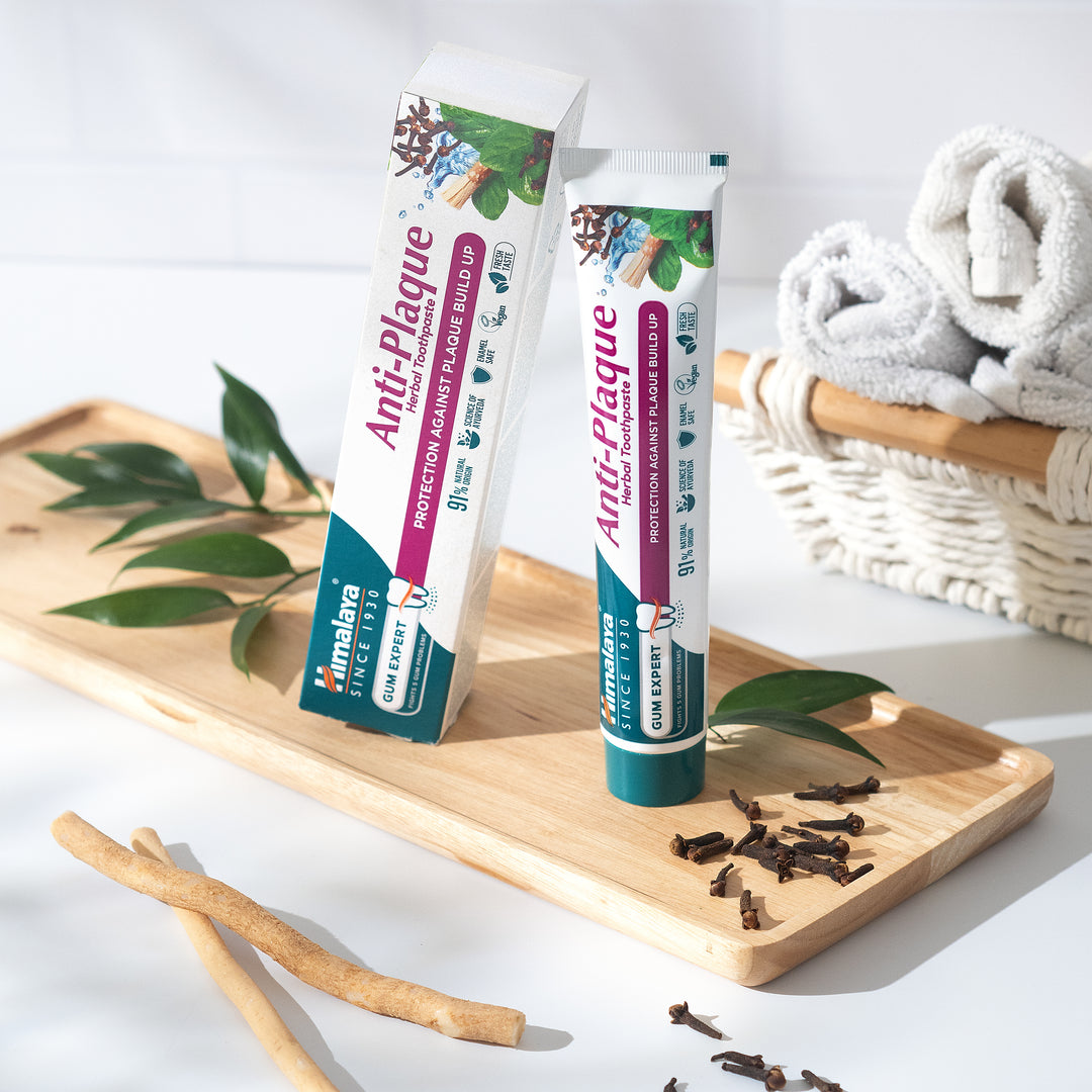 Himalaya Gum Expert Pasta de dientes a base de hierbas Antiplaca